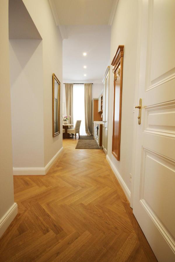 Stilvolles Apartment In Zentraler Lage Wien Exteriör bild