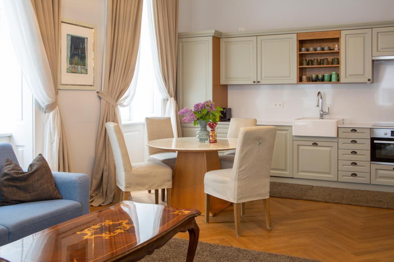 Stilvolles Apartment In Zentraler Lage Wien Exteriör bild
